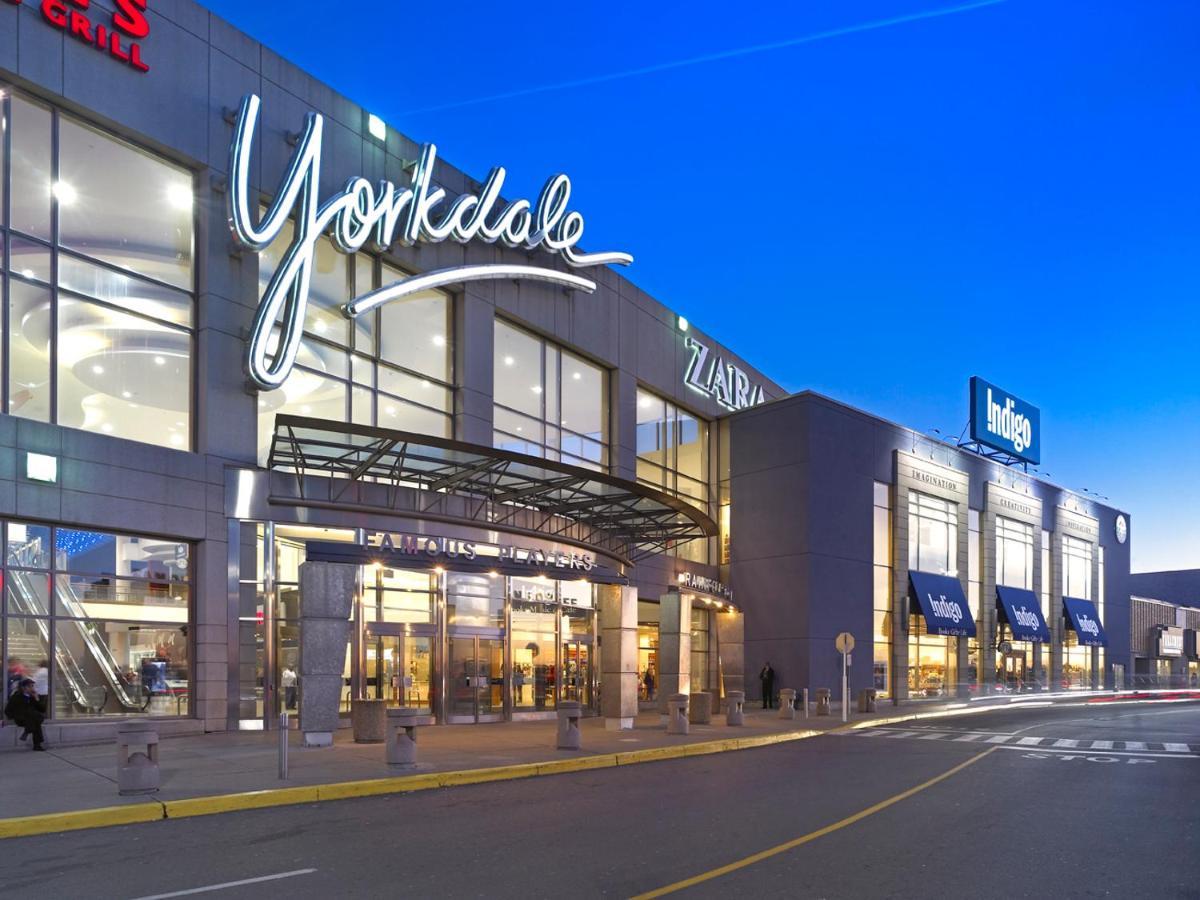 Beautiful Townhouse Near Yorkdale Mall, Wilson Subway Appartement Toronto Buitenkant foto